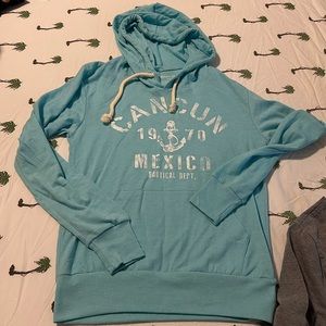 Baby blue thin hoodie size s